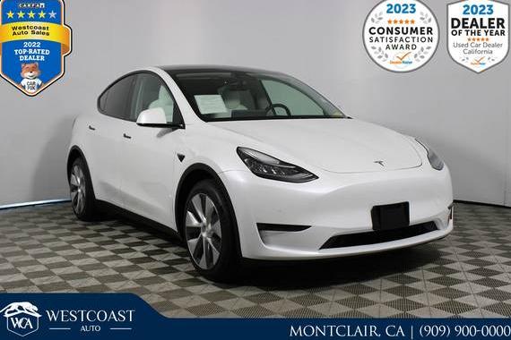 TESLA MODEL Y 2020 5YJYGDEE4LF023619 image